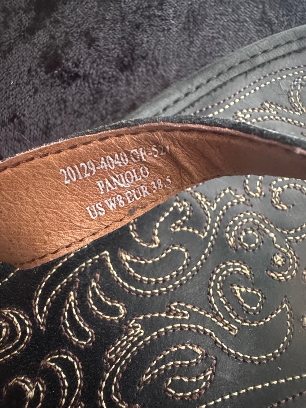Olukai leather Flip Flop Sandal - Picture 6 of 6